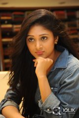 Sushma Raj On The Sets Of Maaya Movie